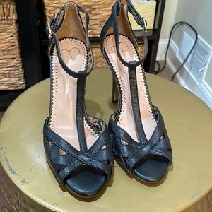 Black Jessica Simpson Sandal. Never worn. Size 8.5